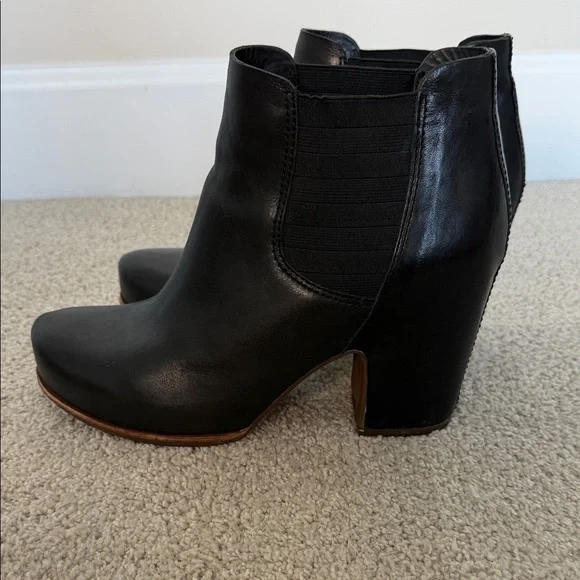 Kork-Ease Black Ankle Booties - Picture 4 of 6